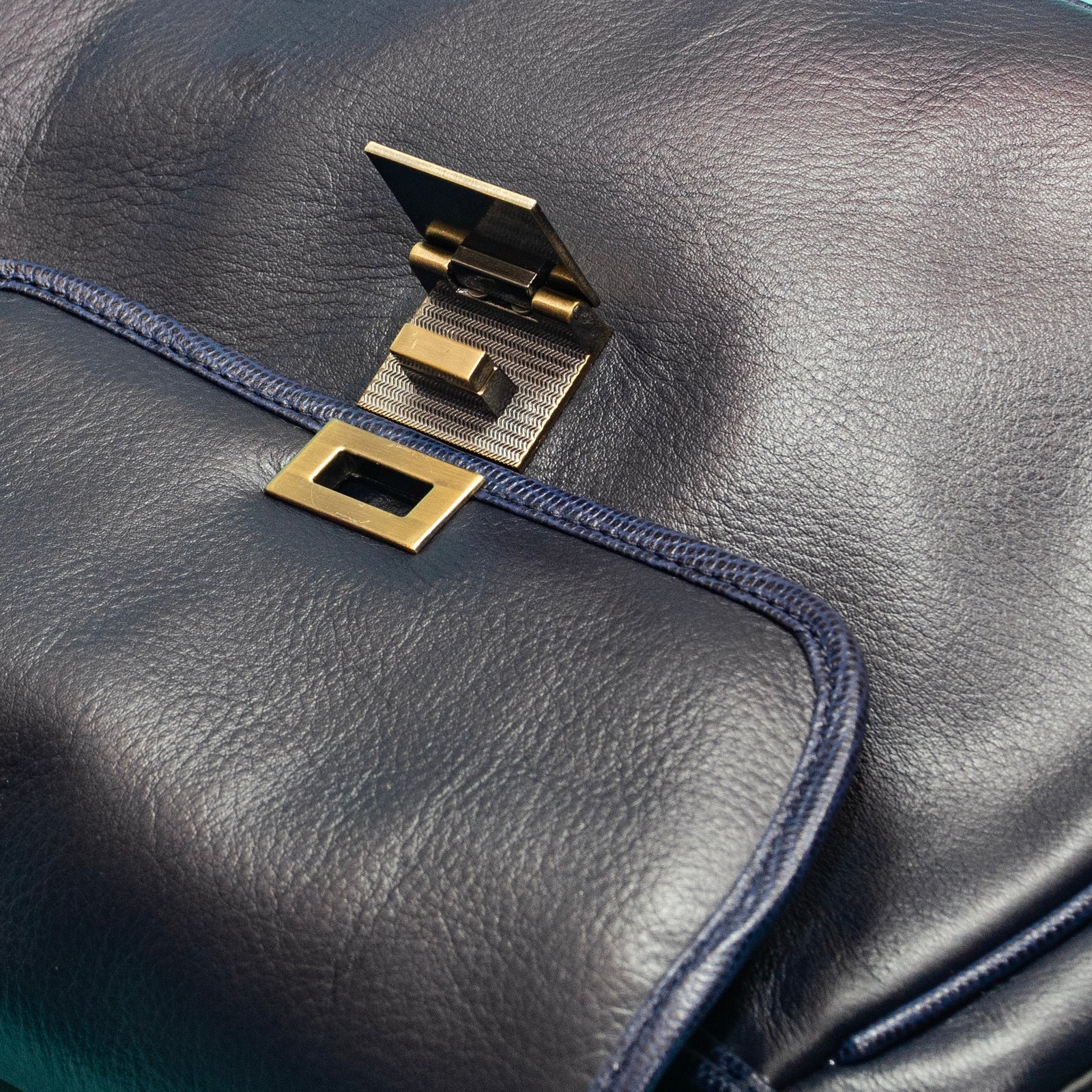 Limited Edition Fery Bag - Image 4